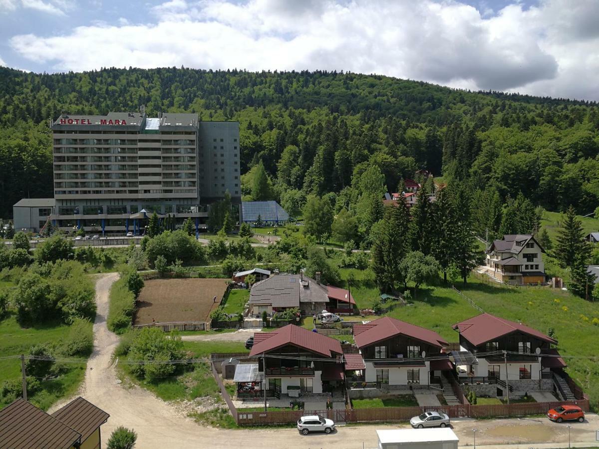 Blue Sky Resort Colina Marei シナヤ エクステリア 写真